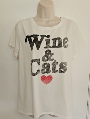 Wine & Cats Shirt Off White Size L